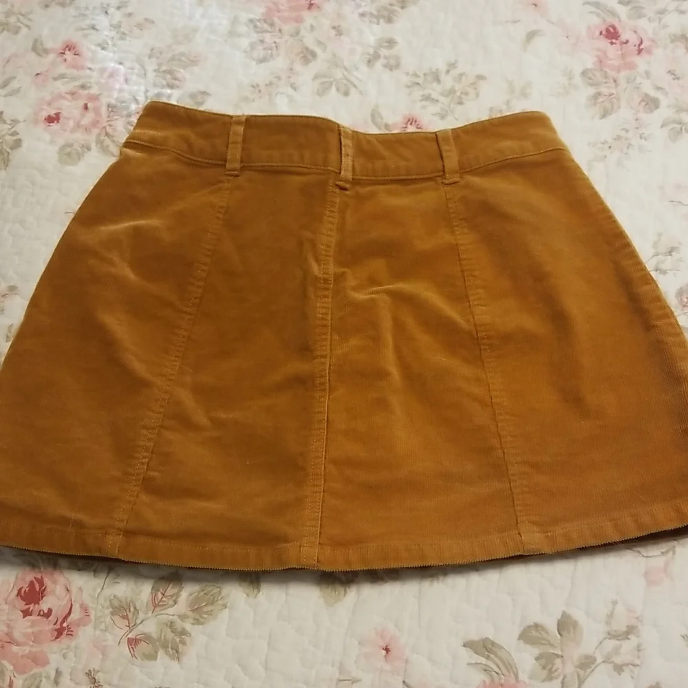 Forever 21 mustard corduroy skirt - Picture 5 of 8